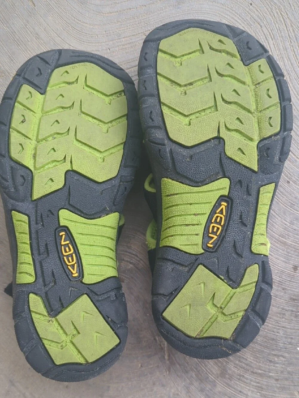 Keen Kids Black and Lime Water Shoes